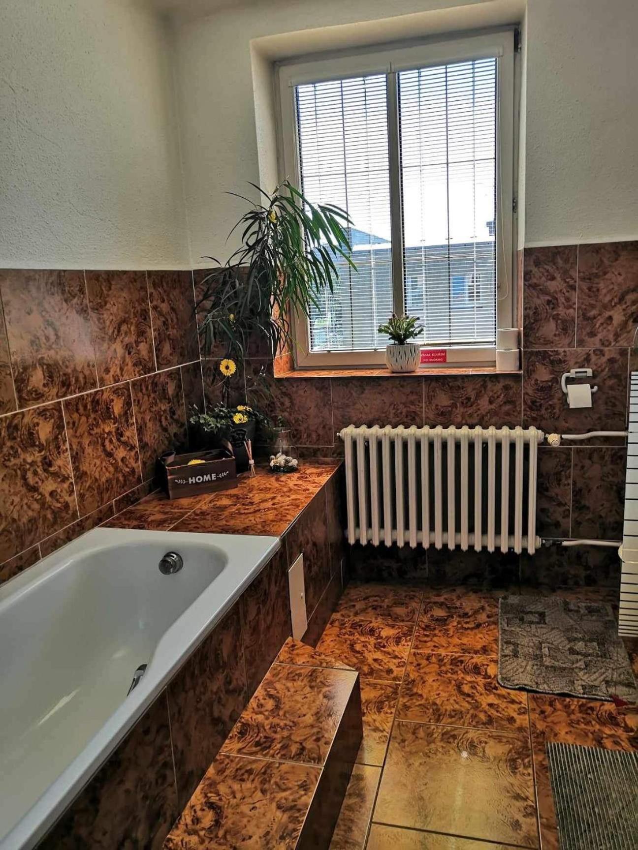 Zlata-Era Hotel Ostrava Ngoại thất bức ảnh